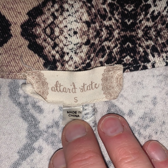 NWT Denim Snakeskin print zippered Mini Skirt - Picture 4 of 6